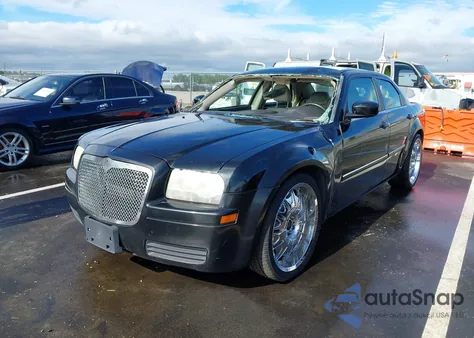 2006 Chrysler 300 Touring z USA, uszkodzony, nr VIN 2C3KA53GX6H497272